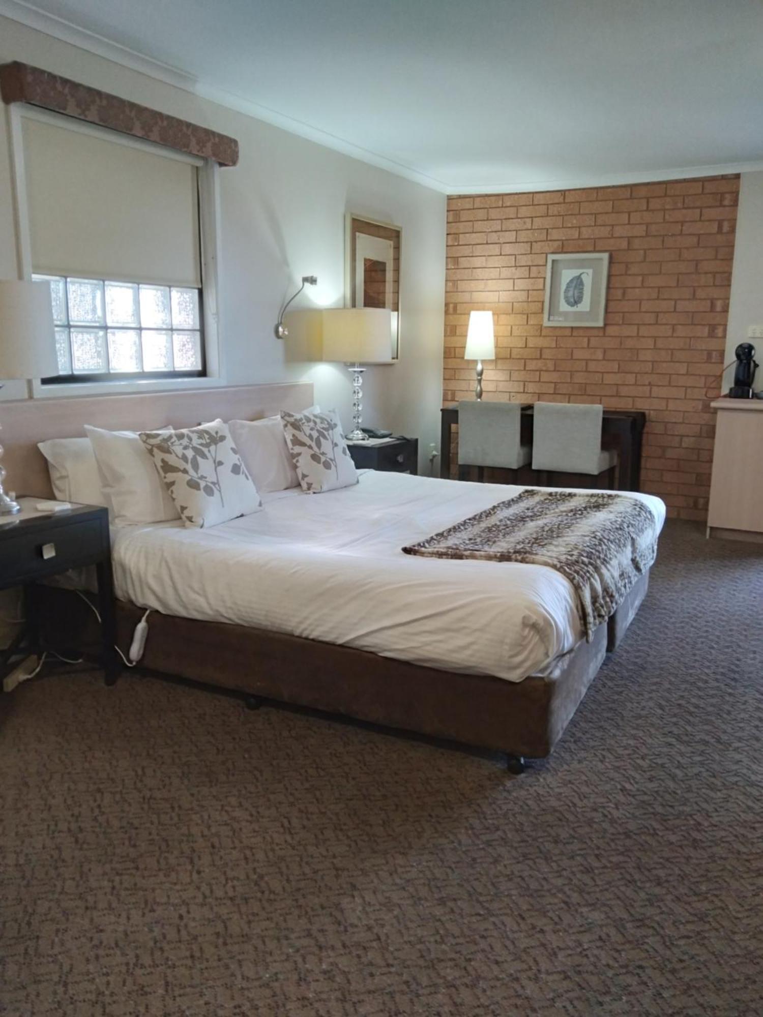 Bristol Hill Motor Inn Maryborough Buitenkant foto