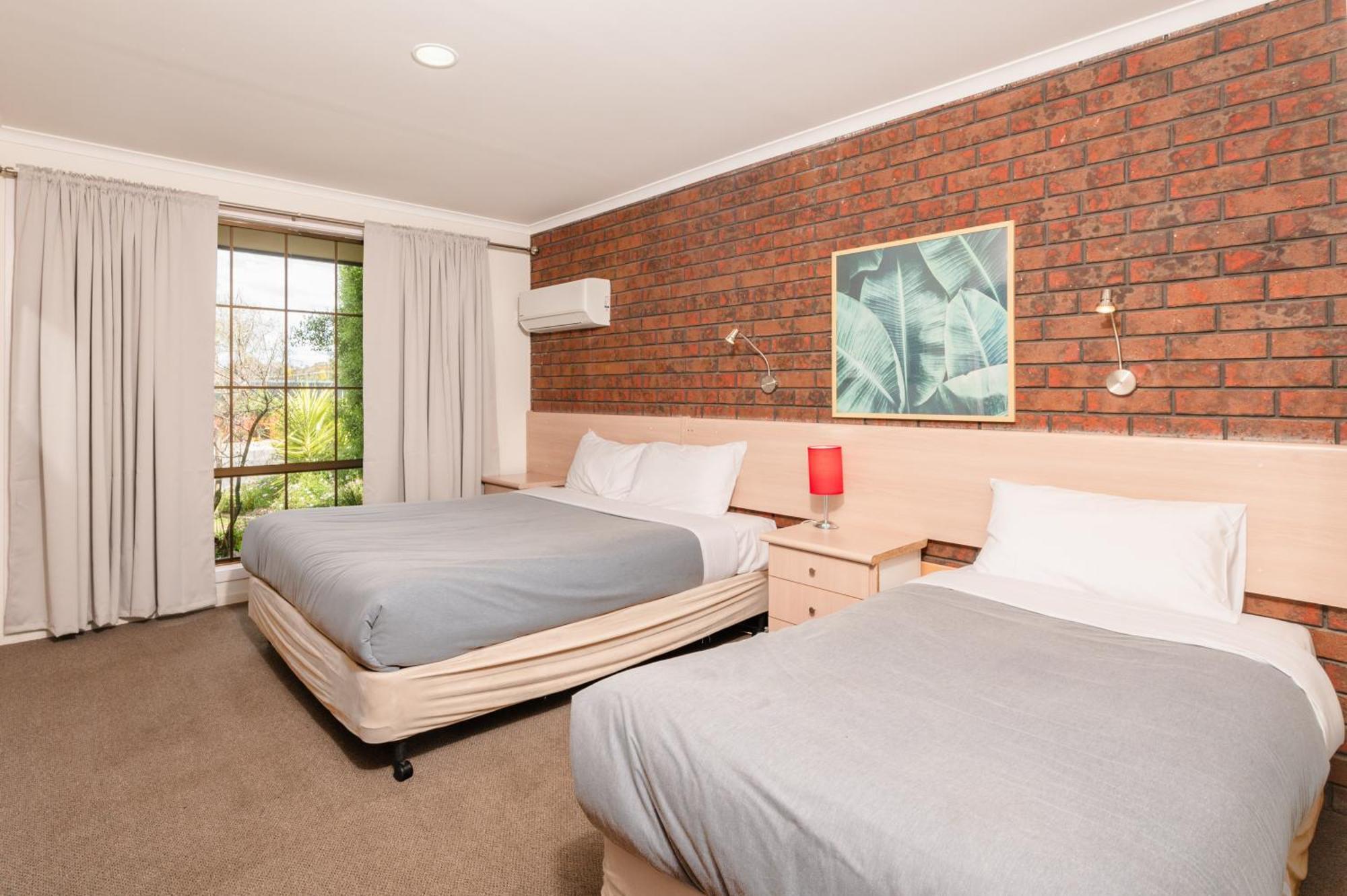 Bristol Hill Motor Inn Maryborough Buitenkant foto