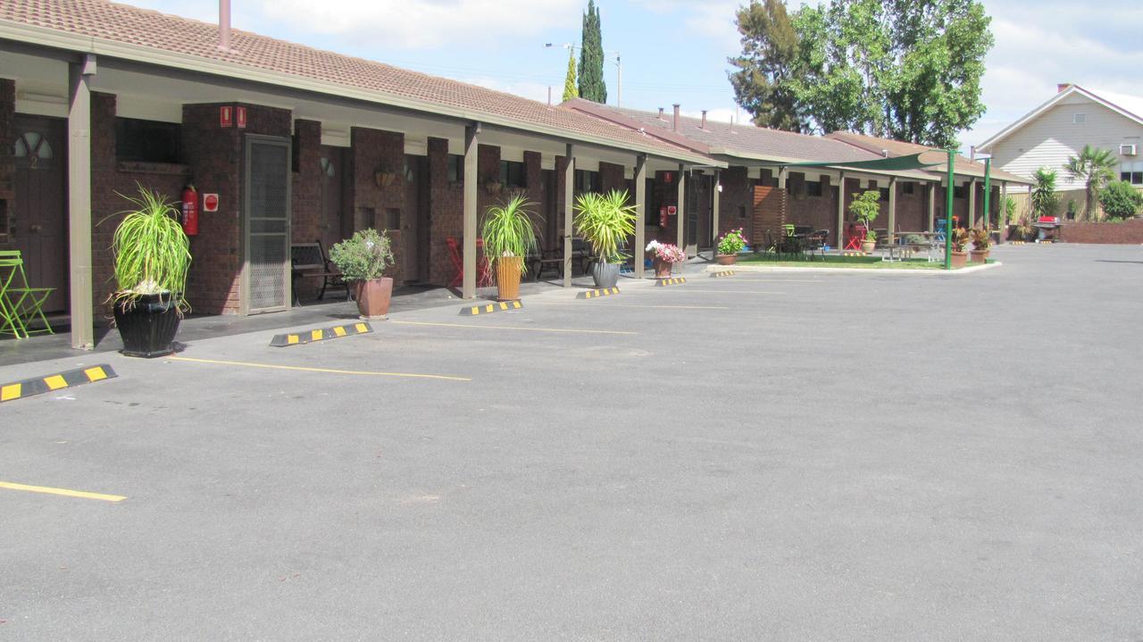 Bristol Hill Motor Inn Maryborough Buitenkant foto