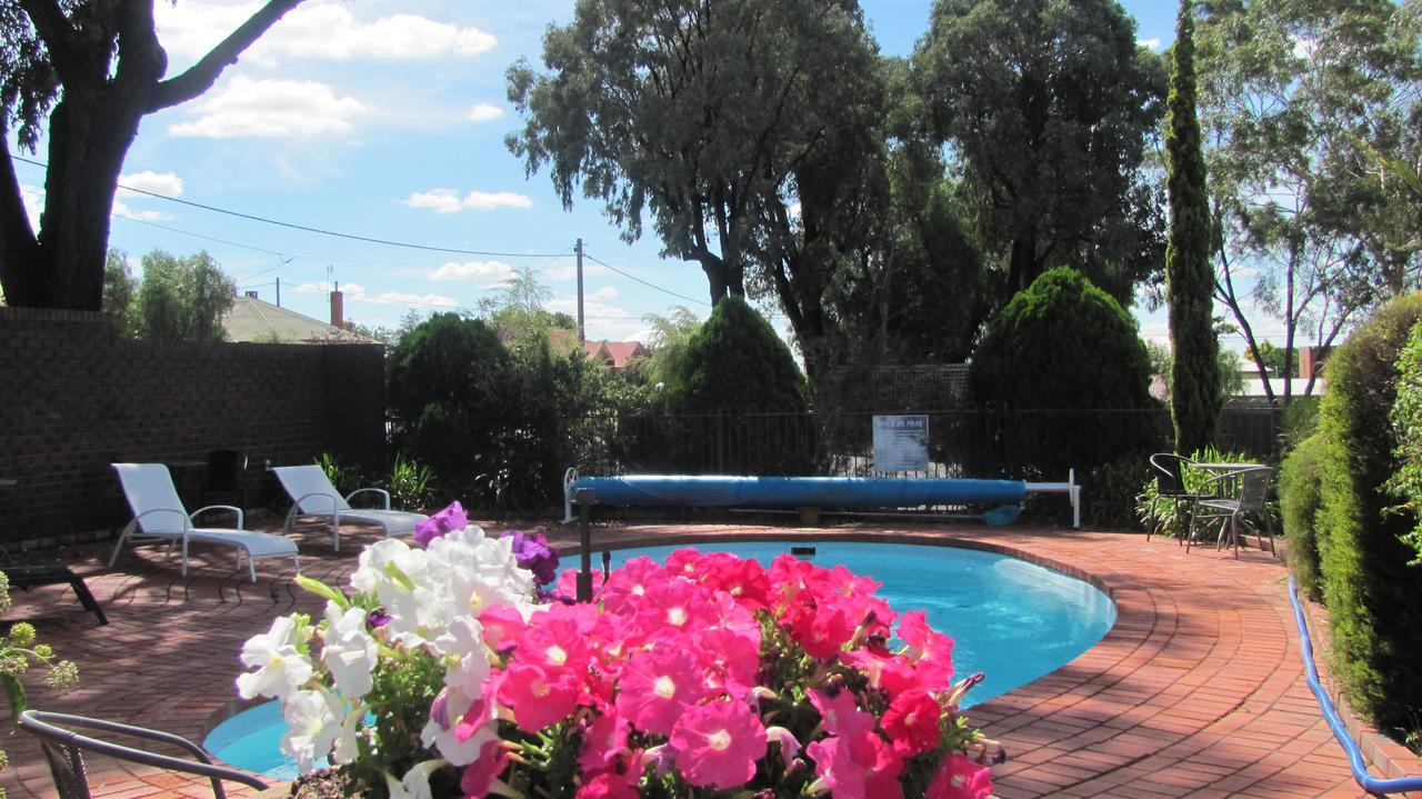 Bristol Hill Motor Inn Maryborough Buitenkant foto