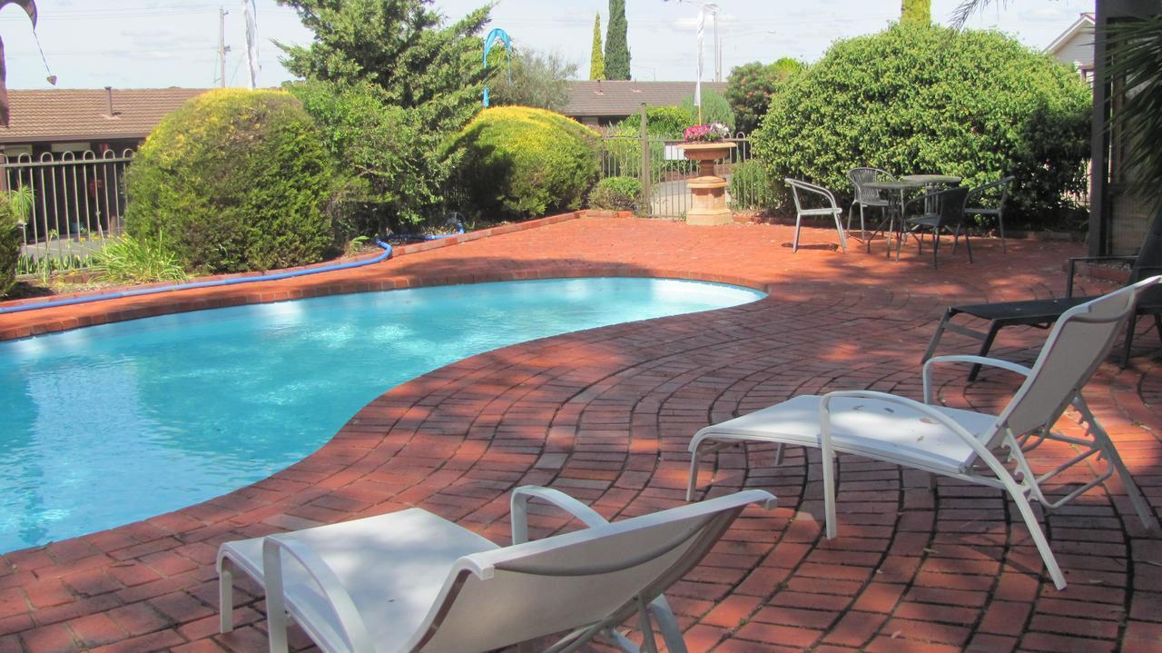 Bristol Hill Motor Inn Maryborough Buitenkant foto